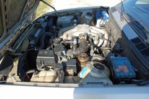 Afbeelding 24/25 van BMW 320i (1990)