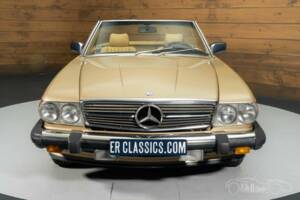 Image 16/19 of Mercedes-Benz 560 SL (1988)