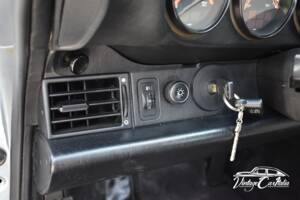 Afbeelding 46/73 van Porsche 911 Carrera (1995)