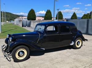 Image 3/47 of Citroën Traction Avant 11 B (1955)