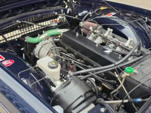 Image 19/49 of Triumph TR 6 PI (1973)