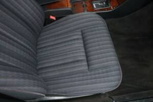 Bild 31/50 von Mercedes-Benz 300 E-24 (1992)