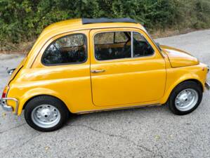 Image 32/33 of FIAT 500 L (1970)