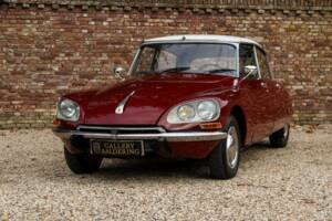 Image 13/50 de Citroën DS 21 (1971)