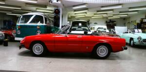 Afbeelding 23/37 van Alfa Romeo 2000 Spider Veloce (1979)