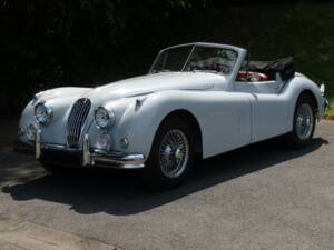 Afbeelding 2/21 van Jaguar XK 140 SE DHC (1957)