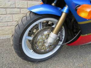 Image 30/41 de Honda CBR 900RR Fireblade (1993)