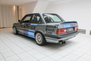 Image 3/14 of BMW 325i (1991)