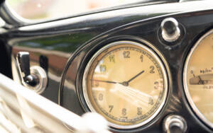 Image 33/50 of BMW 327 (1939)