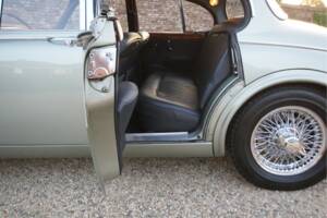 Bild 27/50 von Jaguar Mk II 3.4 (1964)