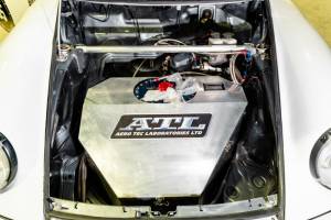 Image 24/46 de Porsche 911 RSR 3.0 (1976)