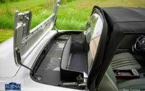 Image 39/49 of Mercedes-Benz 230 SL (1964)
