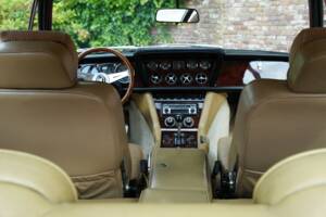 Image 38/50 of Jensen Interceptor MK III (1976)