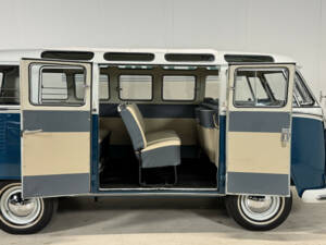 Imagen 8/19 de Volkswagen T1 Samba (1967)