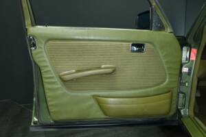 Bild 9/50 von Mercedes-Benz 300 D (1981)