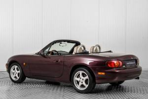 Immagine 8/50 di Mazda MX-5 1.6 (2000)