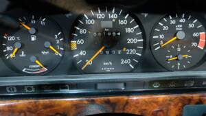 Image 10/34 of Mercedes-Benz 500 SEC (1991)