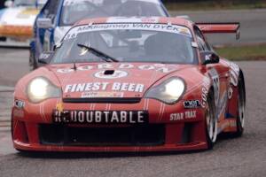 Image 26/39 de Porsche 911 GT3 RSR (2005)