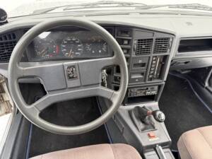 Bild 37/62 von Peugeot 505 Break 4x4 Dangel (1988)
