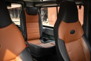 Image 40/42 of Land Rover Defender 90 (2015)