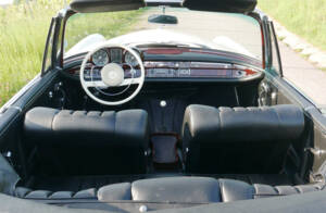 Bild 11/56 von Mercedes-Benz 220 SE b (1962)