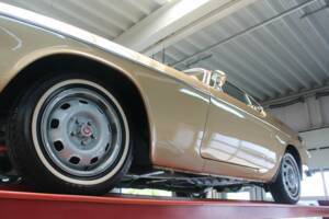 Image 11/50 of Volvo 1800 E (1972)