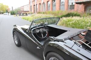 Image 10/18 of Triumph TR 3B (1963)