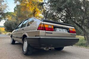 Image 13/57 of Volkswagen Passat 2.0 (1987)