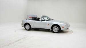 Image 3/15 de Mazda MX-5 1.6 (1992)