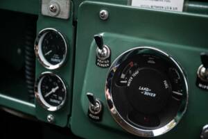 Image 11/41 of Land Rover 90 (1988)