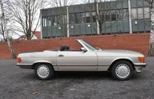 Image 4/29 of Mercedes-Benz 500 SL (1986)