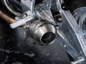 Imagen 14/50 de Moto Guzzi Daytona RS (1998)