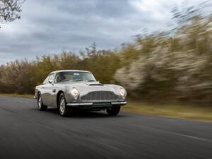 Immagine 41/74 di Aston Martin DB 5 Vantage (1964)