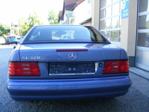 Immagine 25/39 di Mercedes-Benz SL 320 (1997)
