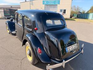 Bild 17/28 von Citroën Traction Avant 11 B (1955)