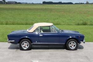 Image 31/50 of FIAT 124 Spider CS1 (1978)
