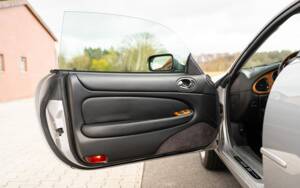 Bild 18/37 von Jaguar XKR (2001)