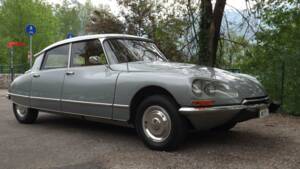 Image 8/35 of Citroën DS 21 Pallas (1969)
