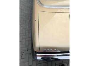 Image 7/50 of Mercedes-Benz 560 SL (1987)