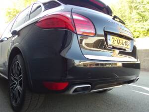 Image 16/96 of Porsche Cayenne S Diesel (2013)