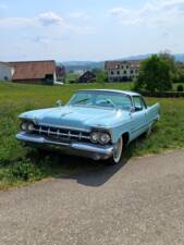 Image 2/5 of Imperial Crown Coupé (1959)