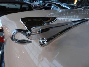 Image 25/27 of Packard Series 2631 (1953)