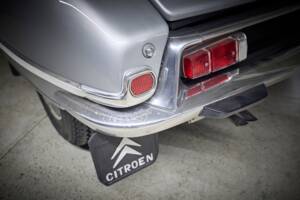 Image 30/92 of Citroën DS 23 Pallas (1975)