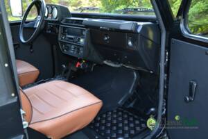 Immagine 22/49 di Mercedes-Benz 230 GE (lang) (1991)