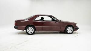Bild 6/15 von Mercedes-Benz 230 CE (1991)