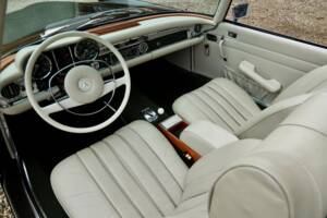 Bild 3/50 von Mercedes-Benz 280 SL (1970)