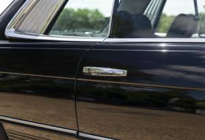 Image 14/36 of Mercedes-Benz 380 SLC (1981)