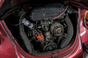 Image 41/50 of Volkswagen Beetle 1303 LS (1977)