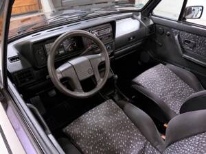 Image 12/22 of Volkswagen Golf Mk I Convertible 1.8 (1993)