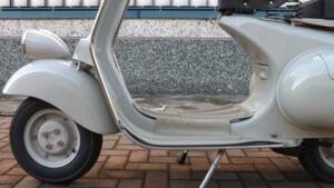 Immagine 38/50 di Piaggio Vespa 125 (1955)